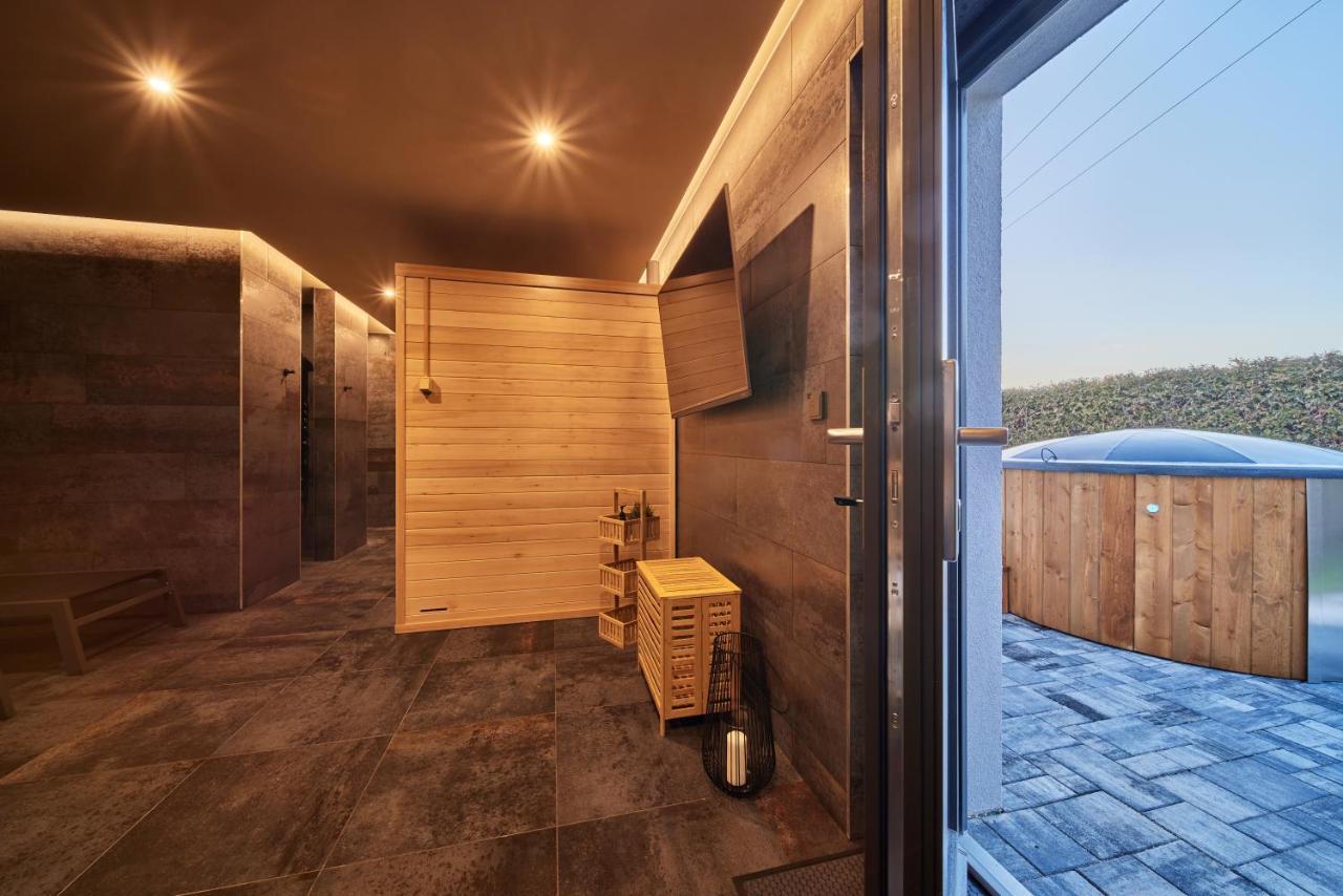 B-Arak Wellness Domek Pod Horama Mladé Buky Exterior foto